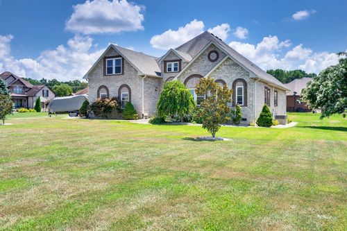 2114 London Ln, Greenbrier, TN, 37073-5066 | Card Image