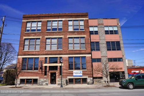 ste-104-915 Broad St, Glens Falls, NY, 12801-4301 | Card Image