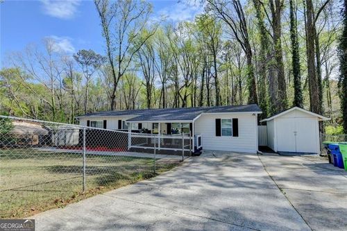 551 Oak Hills Rd Sw, Mableton, GA, 30126-1615 | Card Image