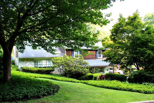2766 Arrowhead Dr, FEASTERVILLE TREVOSE, PA, 19053-3212 | Card Image