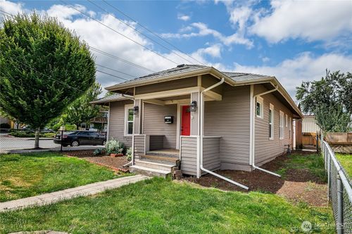 162 Charles Street, Monroe, WA, 98272 | Card Image