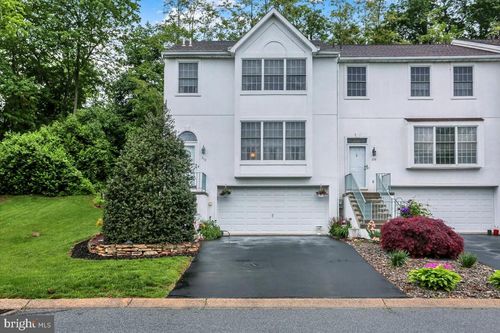 210 Colonial Ct, BLANDON, PA, 19510-9420 | Card Image