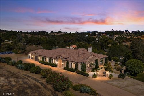 3012 Ridge Creek Dr, Fallbrook, CA, 92028-2689 | Card Image