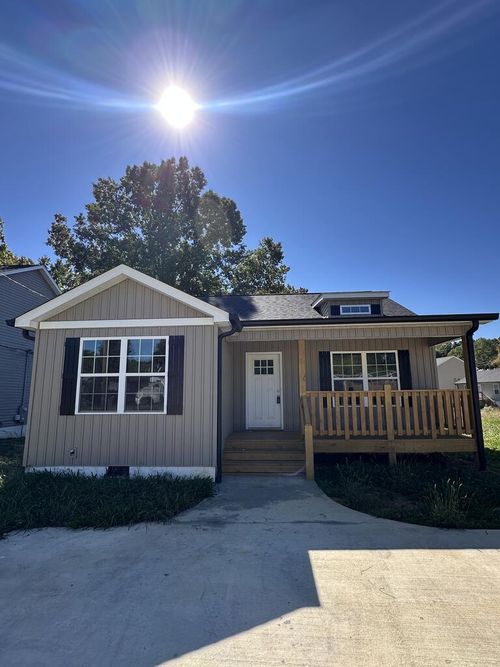 1306 Riverbend Rd, Dalton, GA, 30721-4708 | Card Image