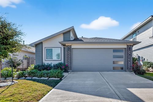 2920 Stamford Hill Ln, Houston, TX, 77047-2226 | Card Image