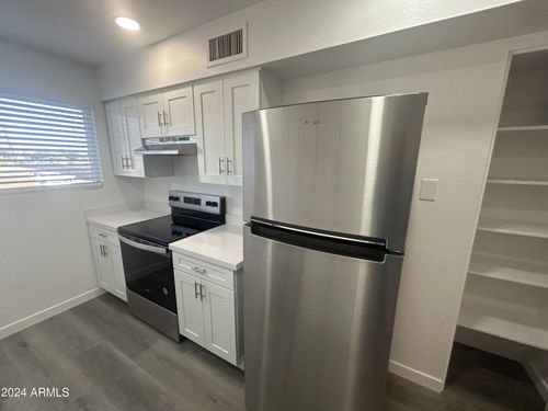 3-999 S Palm Ln, Chandler, AZ, 85225-6892 | Card Image