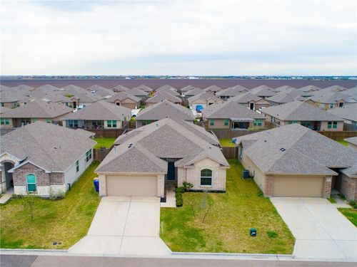 1253 Thames Chase Dr, Corpus Christi, TX, 78415-4317 | Card Image