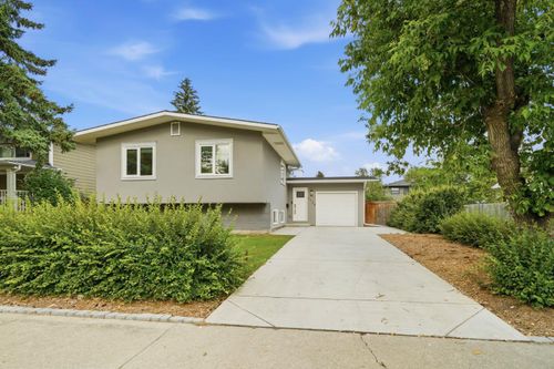 2924 Lathom Cres Sw, Calgary, AB, T3E5W7 | Card Image