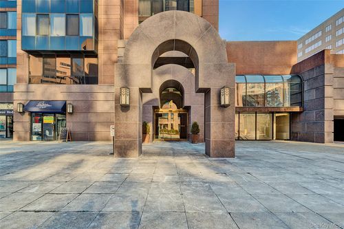 apt-914-4 Martine Ave, White Plains, NY, 10606-4008 | Card Image
