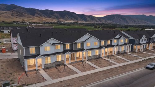 3-813 S 270 E, Smithfield, UT, 84335-2411 | Card Image