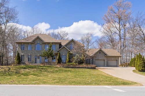 33 Rue De Cambridge, Hudson, QC, J0P1H0 | Card Image