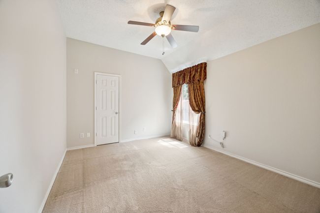 2001 Elm Creek Ln, House other with 3 bedrooms, 2 bathrooms and null parking in Flower Mound TX | Image 25