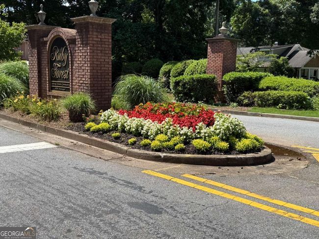 430 Ruby Forest Pkwy, House other with 4 bedrooms, 3 bathrooms and 2 parking in Suwanee GA | Image 32