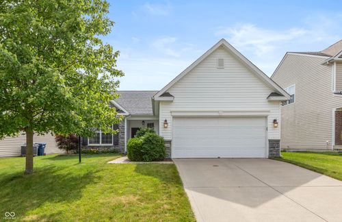 15206 High Timber Ln, Noblesville, IN, 46060-3393 | Card Image