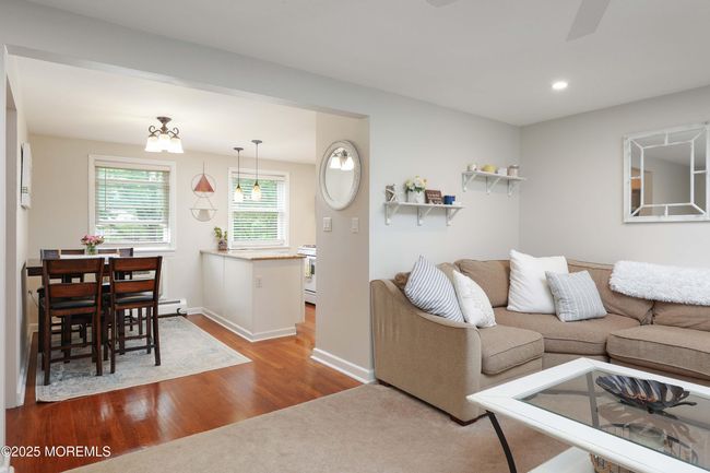 131 Manor Dr, Condo with 2 bedrooms, 1 bathrooms and 1 parking in Red Bank NJ | Image 8