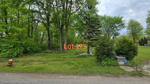 VL (Lot 175) Vinewood, Romulus, MI, 48174 | Card Image