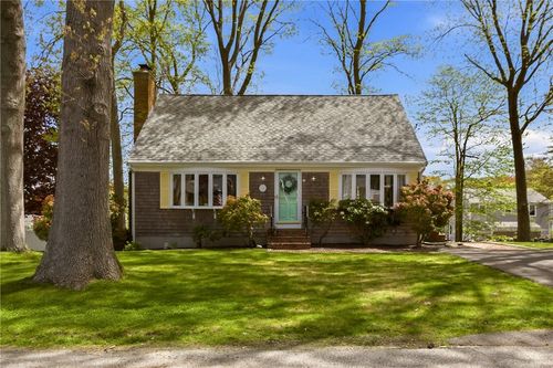 8 Monterey Dr, Bristol, RI, 02809-4214 | Card Image