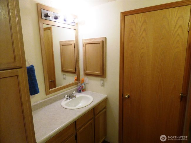 Full Bathroom 1 | Image 10