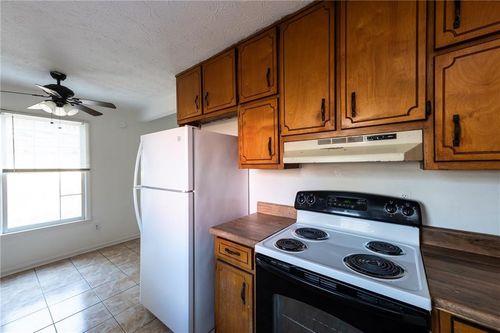 8173 Magnolia Dr, Jonesboro, GA, 30238-3161 | Card Image