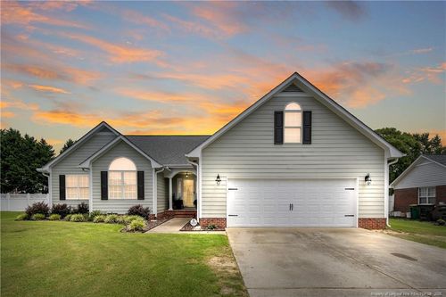 3935 Dickens Ave, Hope Mills, NC, 28348-2186 | Card Image