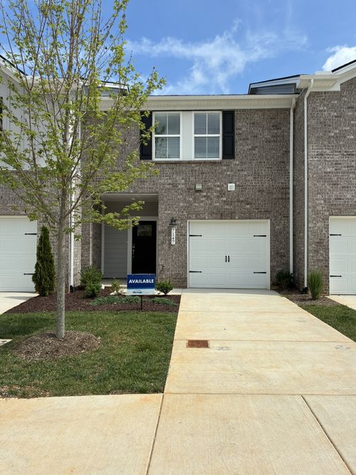 7147 Cedarcrest Ct, Fairview, TN, 37062 | Card Image