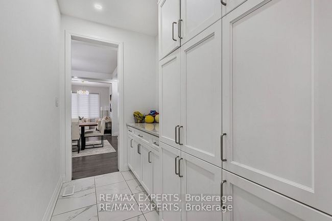 1411 Lobelia Cres, House other with 5 bedrooms, 4 bathrooms and 2 parking in Milton ON | Image 13