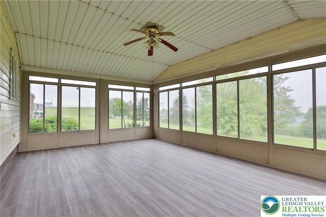 5470 Summit St, House other with 3 bedrooms, 3 bathrooms and null parking in Whitehall PA | Image 23