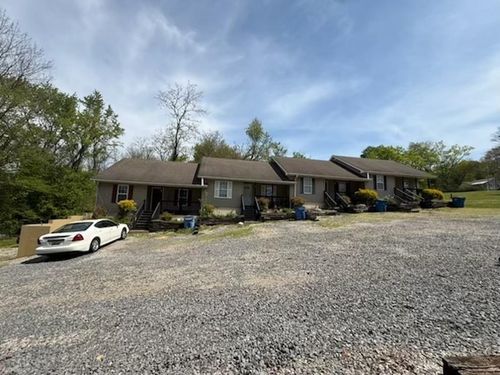 105 Lakeview Dr, Glasgow, KY, 42141-3142 | Card Image