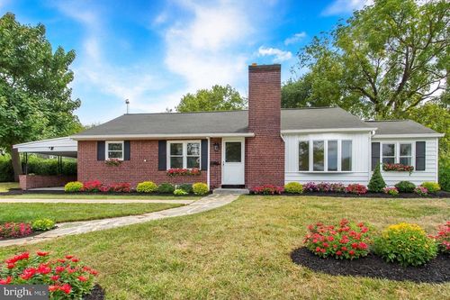 22 Rita Marie Ave, LITTLESTOWN, PA, 17340-1132 | Card Image