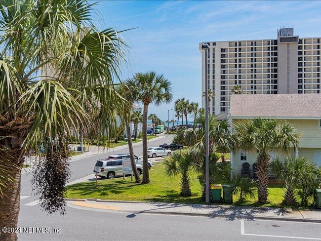 1302 2 Nd St S, House other with 4 bedrooms, 3 bathrooms and null parking in JACKSONVILLE BEACH FL | Image 16