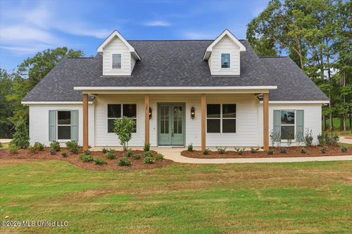 928 Mullican Rd, Florence, MS, 39073-9330 | Card Image
