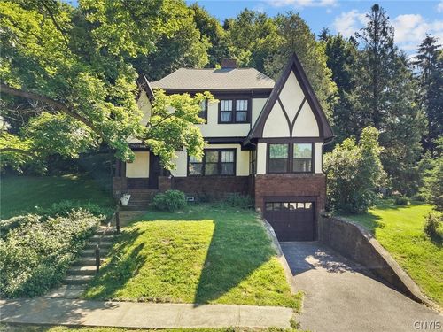 5-303 Barrington Rd, Syracuse, NY, 13214-1903 | Card Image