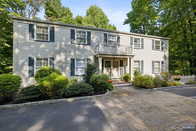 Grandview Ave, Caldwell, NJ 07006