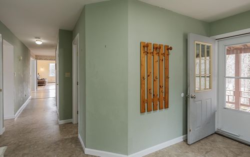 147 Pleasantview Ln, Chester, VT, 05143-9852 | Card Image