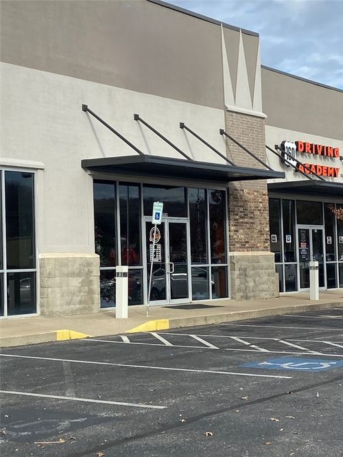 9-3162 Martin Luther King Jr Boulevard, Fayetteville, AR, 72704 | Card Image