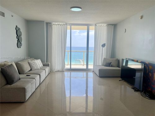 1202-16699 Collins Ave, Sunny Isles Beach, FL, 33160-5408 | Card Image