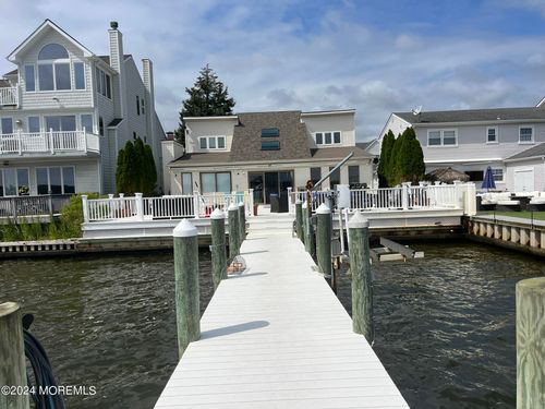 48 Island Dr, Brick, NJ, 08724-4432 | Card Image