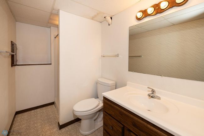 Bathroom 2 | Image 34