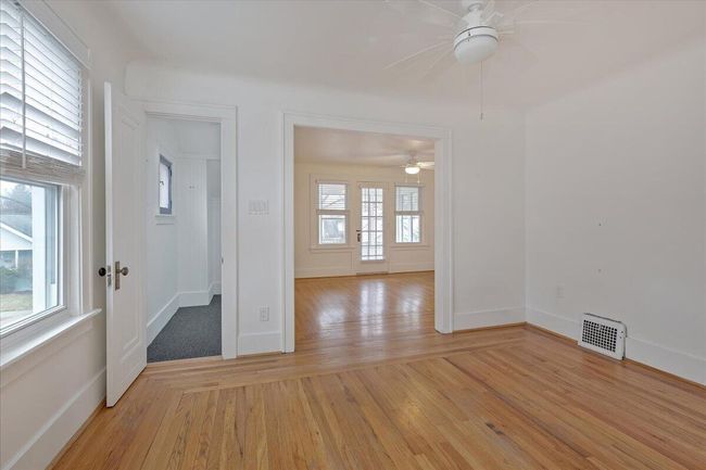 33-271EWoodlandSt_194 | Image 21