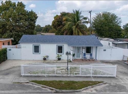 3880 E 10th Ave, Hialeah, FL, 33013-2910 | Card Image