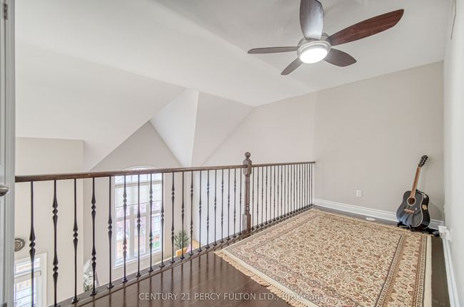 48 Lovegrove Lane, Condo with 3 bedrooms, 2 bathrooms and 1 parking in Ajax ON | Image 24