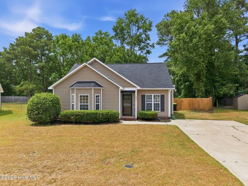 351 Johnson Ln, Winterville, NC, 28590-7104 | Card Image