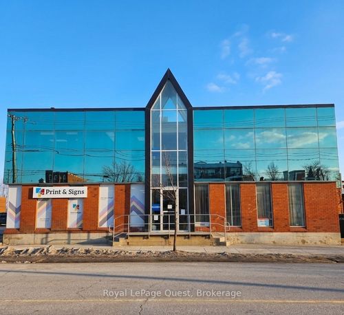 17 Colborne Street E, Orillia, ON, L3V1T4 | Card Image