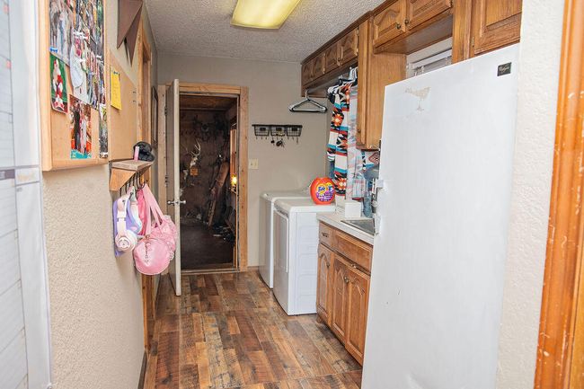 1560 State Highway 214, House other with 3 bedrooms, 3 bathrooms and null parking in Plains TX | Image 31