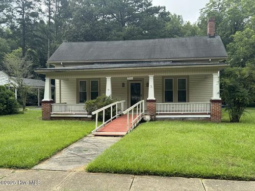 220 E Branch St, Spring Hope, NC, 27882-9712 | Card Image