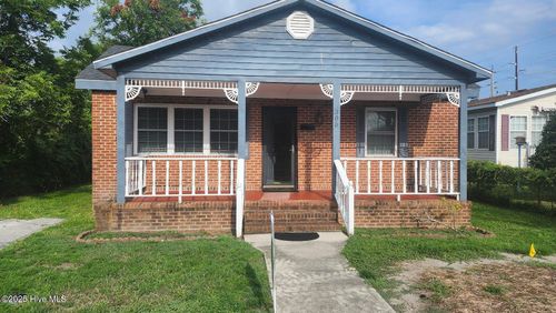305 N 12th St, Morehead City, NC, 28557-3712 | Card Image