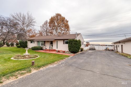 9631 Cherry Ln, Nampa, ID, 83687-8223 | Card Image