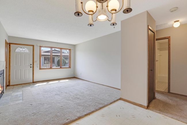 8624 S Maplebrook Cir, Townhouse with 2 bedrooms, 1 bathrooms and null parking in Brooklyn Park MN | Image 5