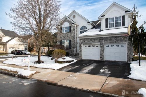 18 Seminole Ct, Monroe, NJ, 08831-4511 | Card Image