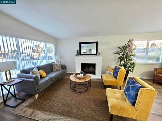 2011 Espanola Dr, House other with 3 bedrooms, 2 bathrooms and 2 parking in San Pablo CA | Image 4